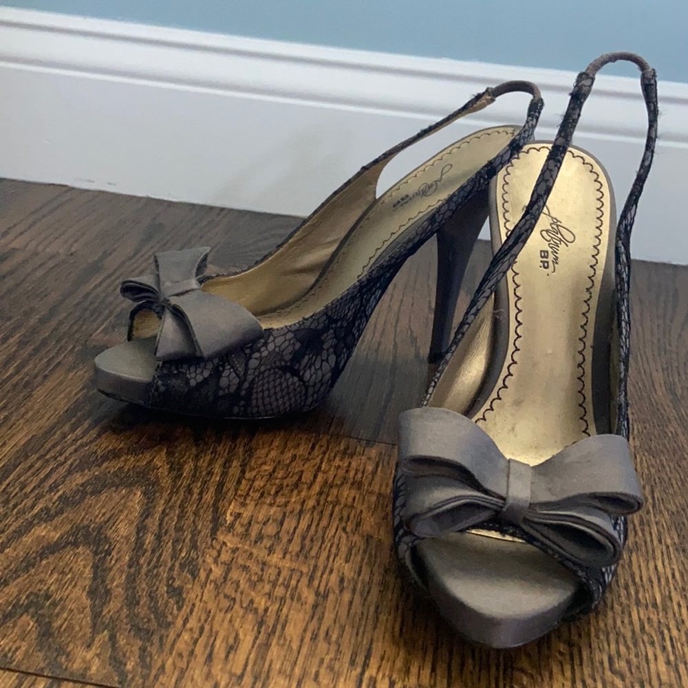 Satin gray heels with black lace overlay